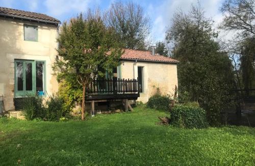Mosnac Appartement | Ancien moulin à eau sur la Seugne