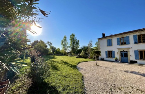 Beauchalot Maison | Ancien Presbytère du 17eme sur 1750 m2 de jardin arboré