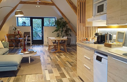 Ginouillac Maison | Grand Gîte rénové entre Rocamadour/Sarlat & Cahors. Piscine, sauna, jardin