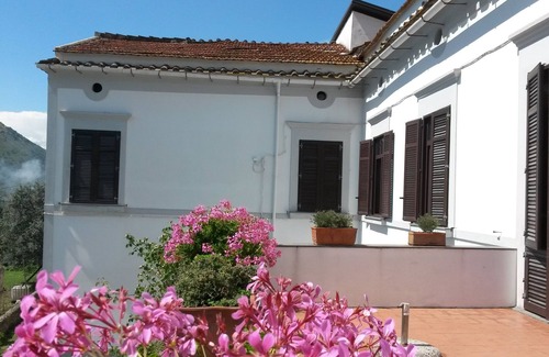 Cava de' Tirreni Maison | Ancienne ferme "OLIVE GROVE" près de POMPEI / AMALFI avec piscine affiliée
