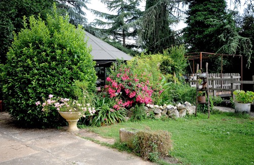 Sezze Maison | ANCIENT FARMHOUSE SURROUNDED BY GREENERY