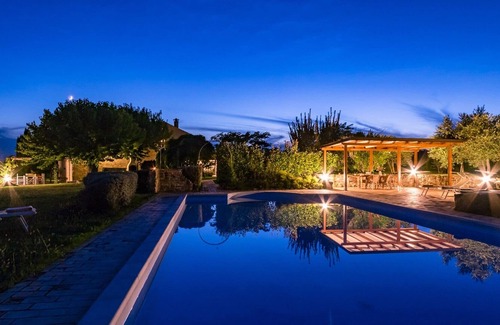 Corinaldo Maison | Ancient farmhouse with swimming pool nestled in the hills of Corinaldo
