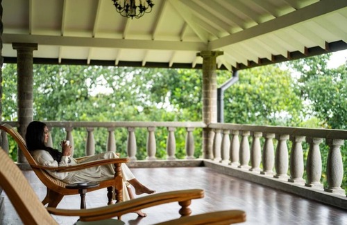 Padukka Maison | Ancient luxurious castle since 1920