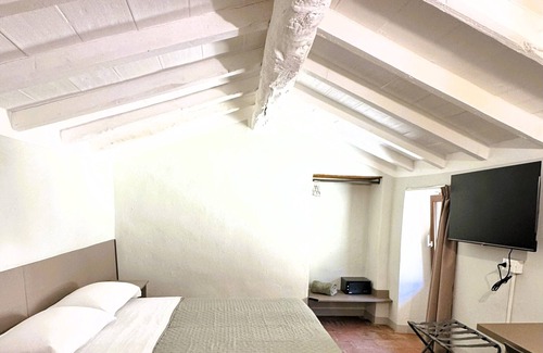 Zavattarello Maison | Ancient Tower. Village Residences, Zavattarello