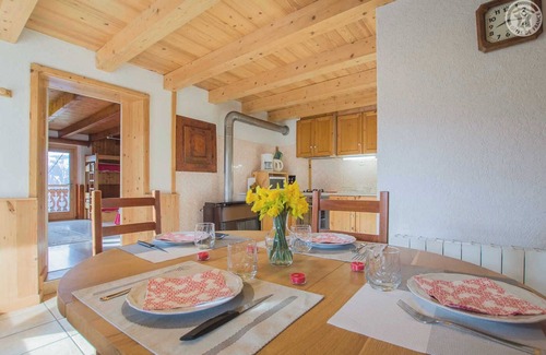 Ugine Maison | ANCOLIE JOLY - UGINE
