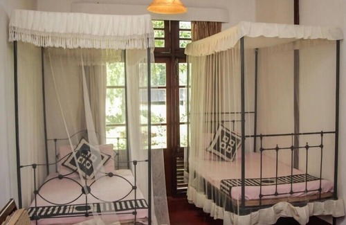Ankumbura Pallegama Maison | Ancoombra Tea Estate Bungalow
