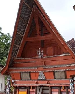 Tuk Tuk Maison | Andaliman House