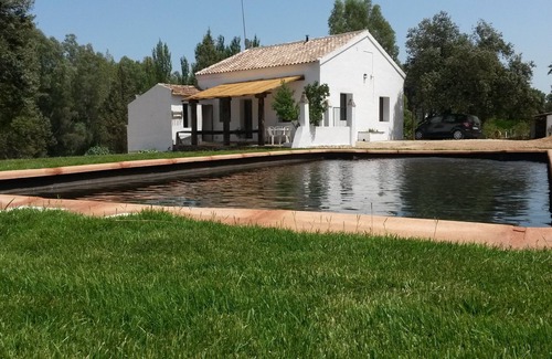 El Pedroso Cottage | Maison de campagne andalouse confortable L'Ombrie de la Ribera Casa del Guarda