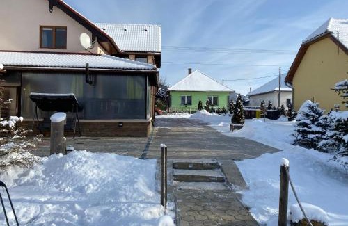 Krasnohorske Podhradie Maison | András penzión