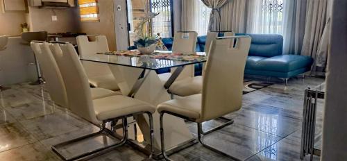 Moses Kotane Maison | AndriMat Guest House