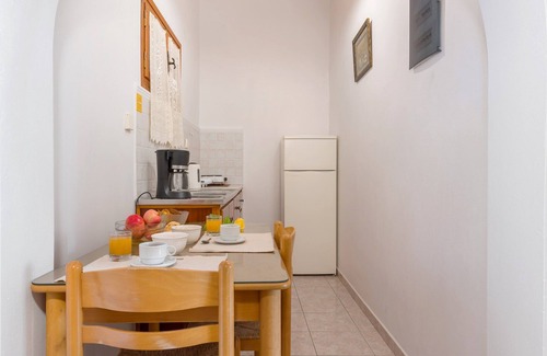 Ano Vasilikos Appartement | Anemomylos Studios - Attic Two-Bedroom Apartment