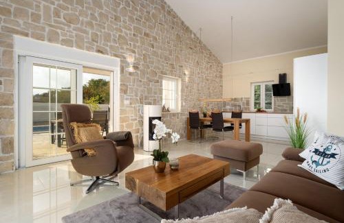 Ripenda Kosi Maison | Angel Marie Villa in a calm location with sea-view