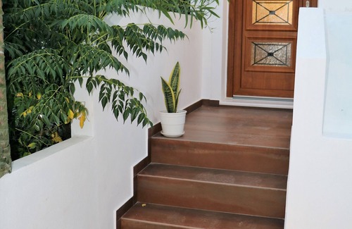 Adamas Appartement | Angelica's "Superior" Room in Adamas