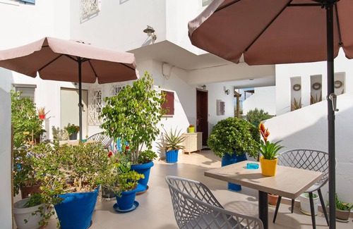 Adamas Appartement | Angelica's "Superior" Room in Adamas