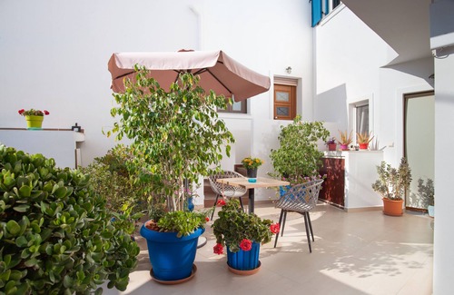 Adamas Appartement | Angelica's "Superior" Room in Adamas