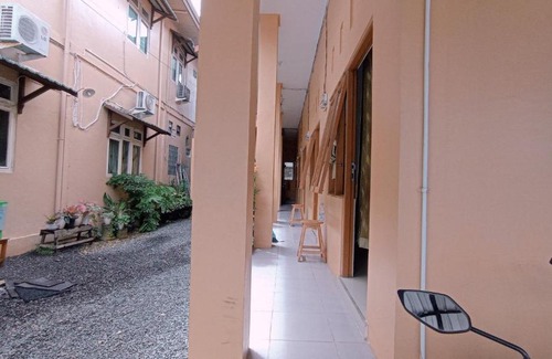 Banjarmasin Maison | Anggrek Homestay