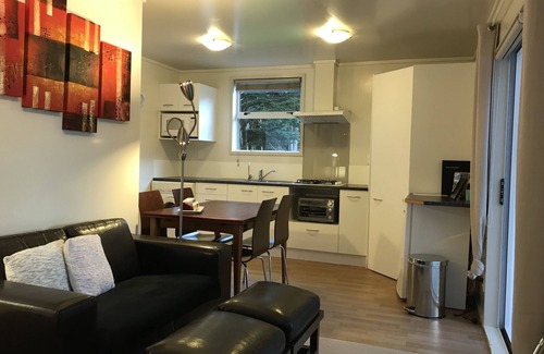 Lower Hutt Appartement | Angie's Rural Retreat