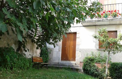 Bakaiku Maison | Angoiko Etxea