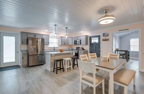 Lake Erie Beach Maison | Angola Vacation Rental, Walk to Lake Erie Beach!