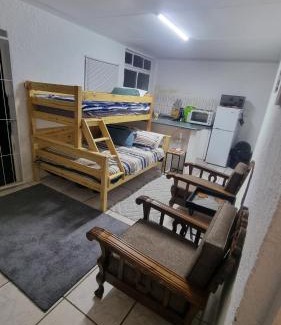 Ficksburg Appartement | Ani-Lem Self-Catering