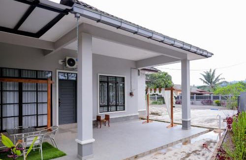 Kampung Durian Guling Maison | Anjung Homestay & Event