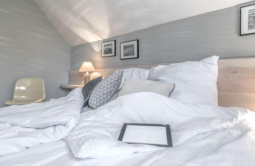Luckow Maison | Anker.Punkt: Einzigartiges Ferienhaus in Rieth am See