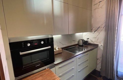 Gonte Appartement | Anna lake view apartment with pool