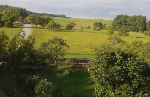 Ober-Abtsteinach Appartement | Anna - neue Ferienwohnung mit Blick ins Grüne