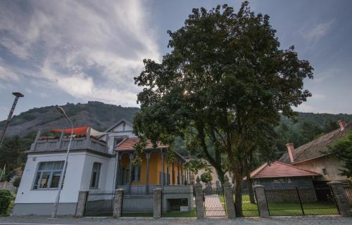 Szentendrei Maison | Anna Vendégház