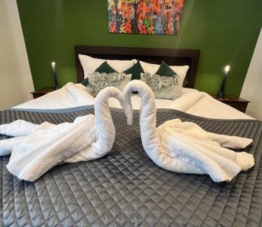 Ichenhausen Appartement | Anna9 - Ihr stylisches Zuhause auf Zeit nähe Legoland, Parken, Netflix, Boxspring