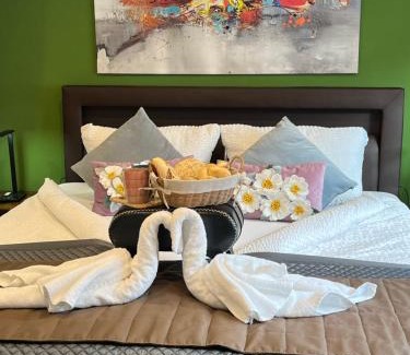 Ichenhausen Appartement | Anna9 - Ihr stylisches Zuhause auf Zeit nähe Legoland, Parken, Netflix, Boxspring