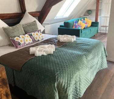 Ichenhausen Appartement | Anna9 - Ihr stylisches Zuhause auf Zeit nähe Legoland, Parken, Netflix, Boxspring