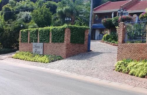 Schoemansville Maison | Annie's Boutique Guesthouse and Garden Spa