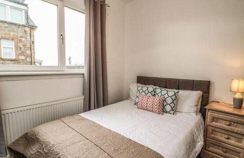 Helensburgh Maison | Annielea is a cosy 3 bed Cottage in Helensburgh
