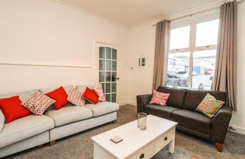 Helensburgh Maison | Annielea is a cosy 3 bed Cottage in Helensburgh