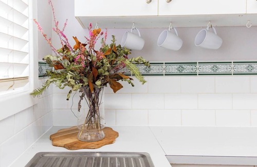 Charlestown Maison | Charlestown Cottage Beachside in Lake Macquarie
