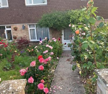 Amesbury Maison | Annie’s House in Amesbury