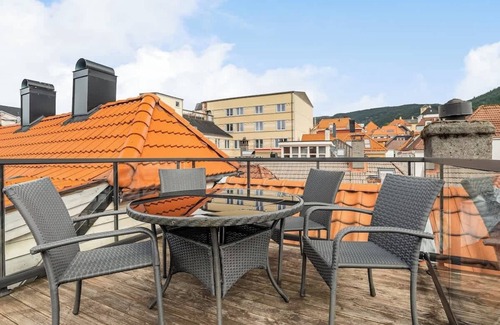 Bergen City Centre Appartement | Anno 1645 | Private roof terrace & Easy Check-In