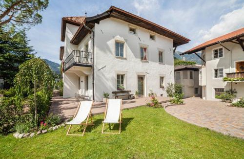 Merano Appartement | Ansitz Layshof Apt Hauskapelle