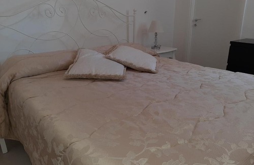 Felline Lit Et Petit-Déjeuner | Anthea Boutique Rooms Felline