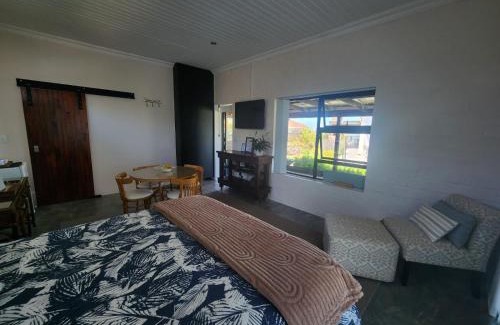 Still Bay Maison | Anthony Accommodation