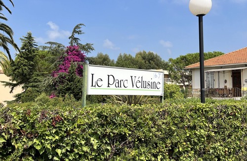 Plaine de la Brague Appartement | Antibes - 4 Personnes - Piscine / Tennis / Parc / Parking