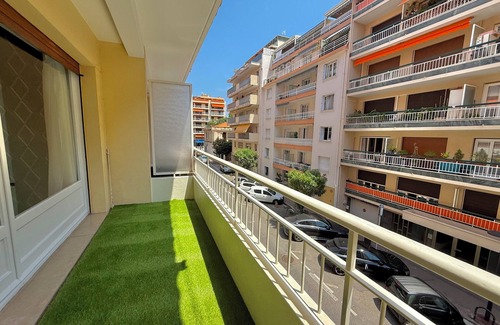 Antibes Old Town Copropriété | Antibes hyper center - 4 people - close to shops and beaches