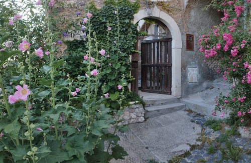 Calascio Maison | Maison en pierre dans les montagnes des Abruzzes