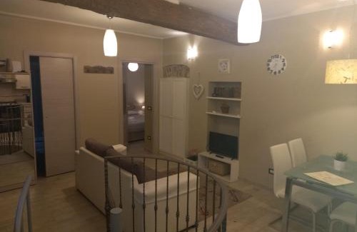 Vercelli Appartement | Antico Vicolo - Appartamento Giulia