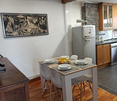 Mundaka Appartement | Antigua casa de pescadores con GARAJE PRIVADO