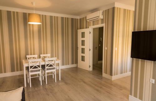 Hisarja Appartement | Antique Residence