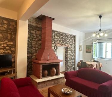 Oichalia Appartement | Antonia's Rustic Retreat