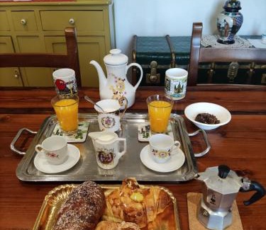 Naples Lit Et Petit-Déjeuner | Antoniet