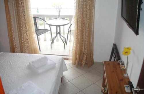 Paralia Porovitsis Maison | Antonios Rooms